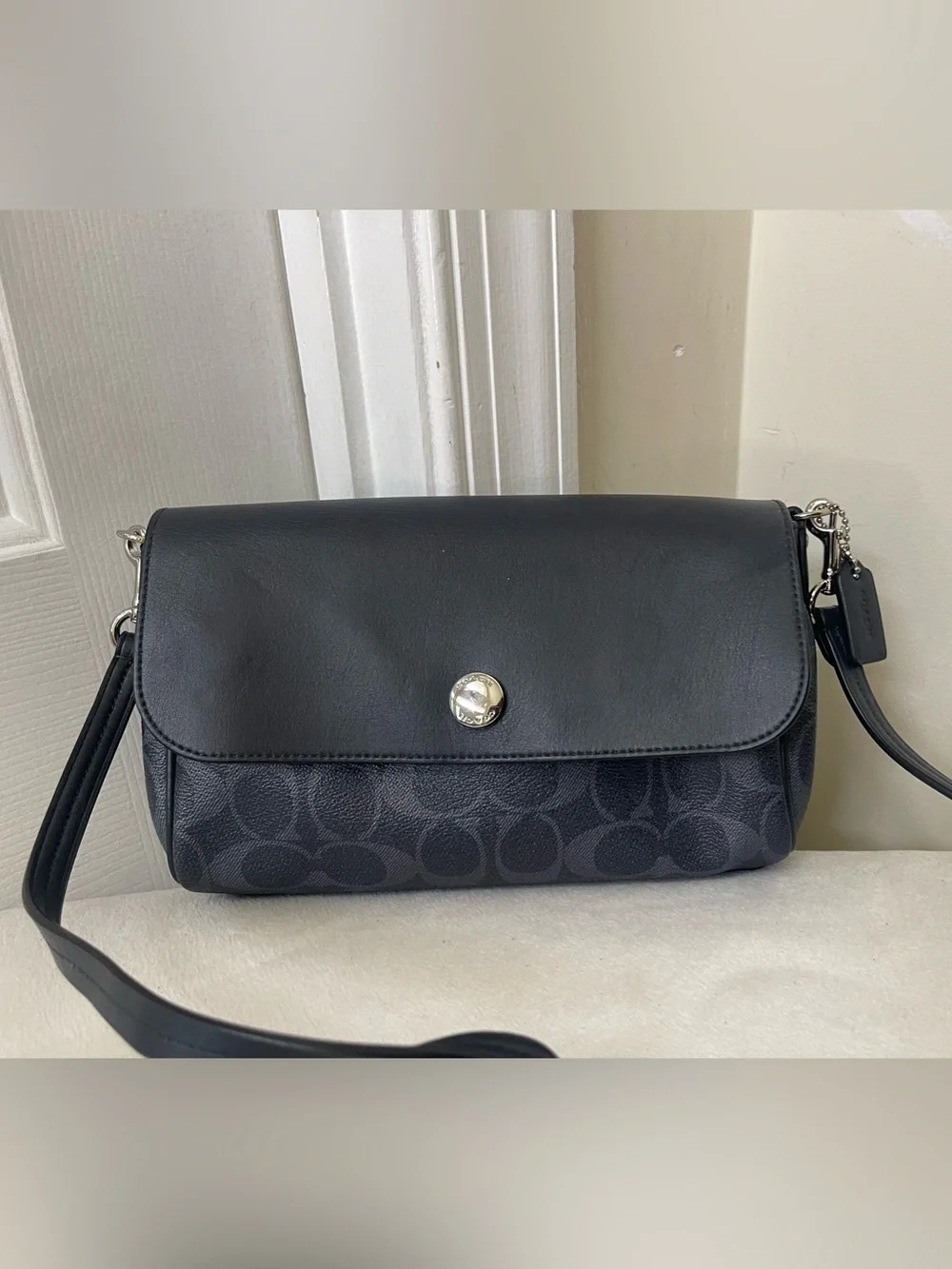 Coach crossbody featuring